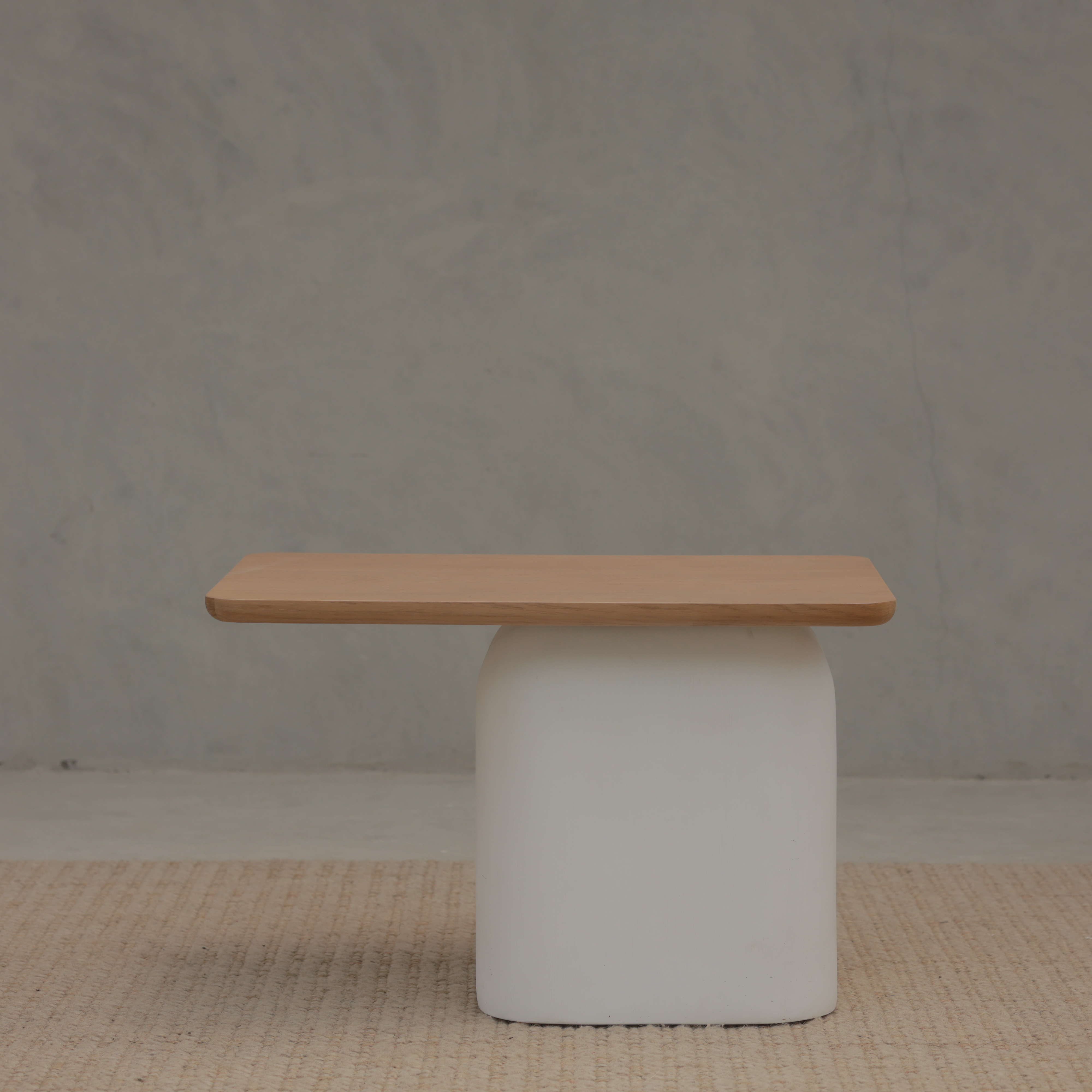 BALANCED COFFEE TABLE