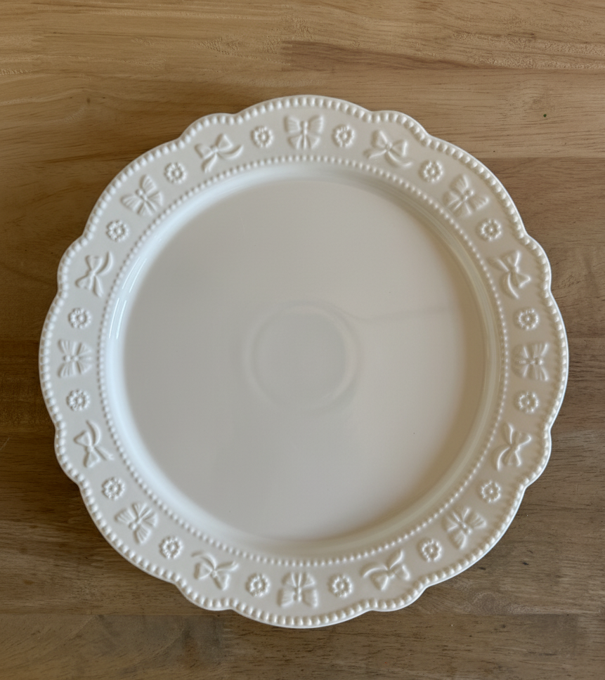 Lace Edge Dinner Plate