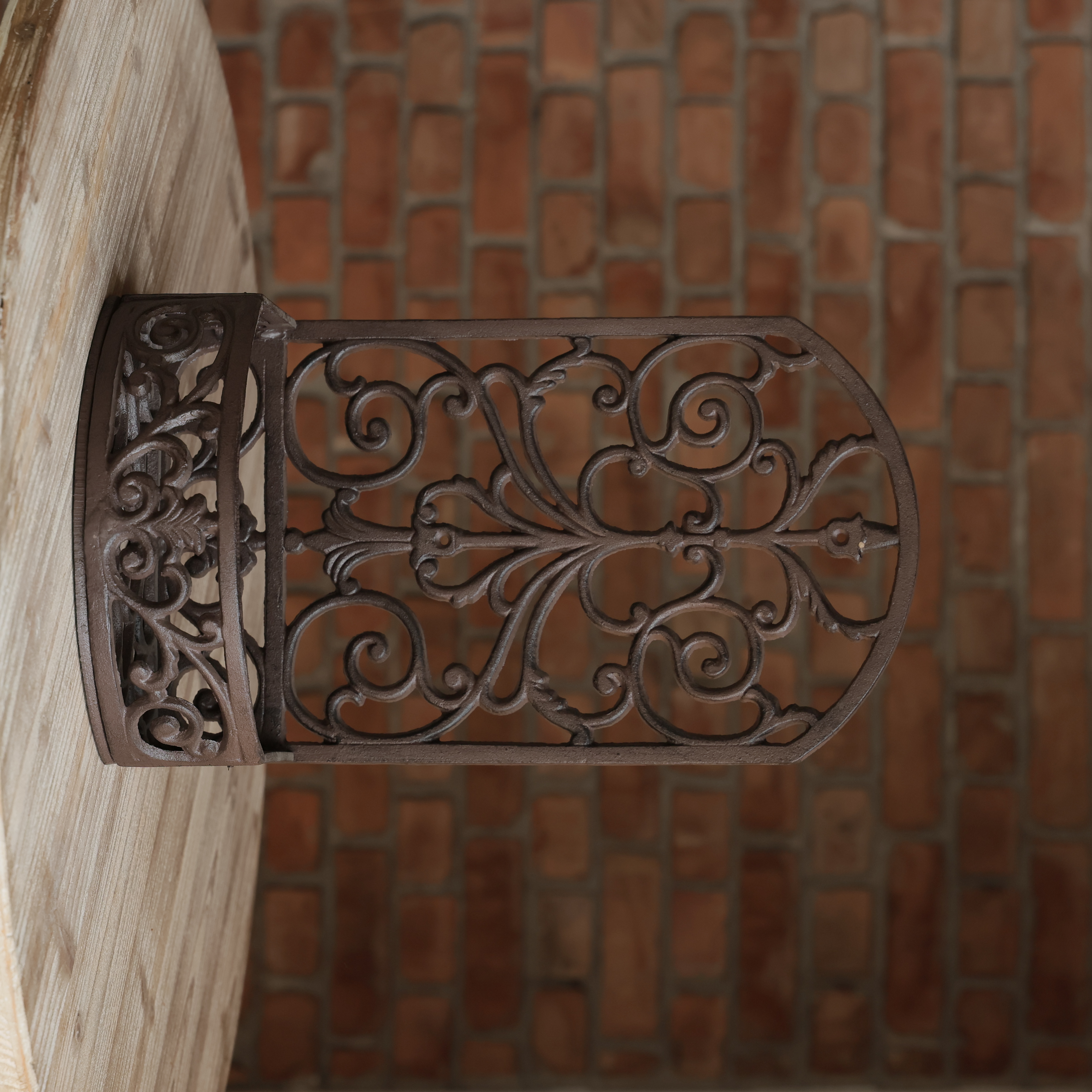 RUSTIC ELGNCE IRON SCONCE