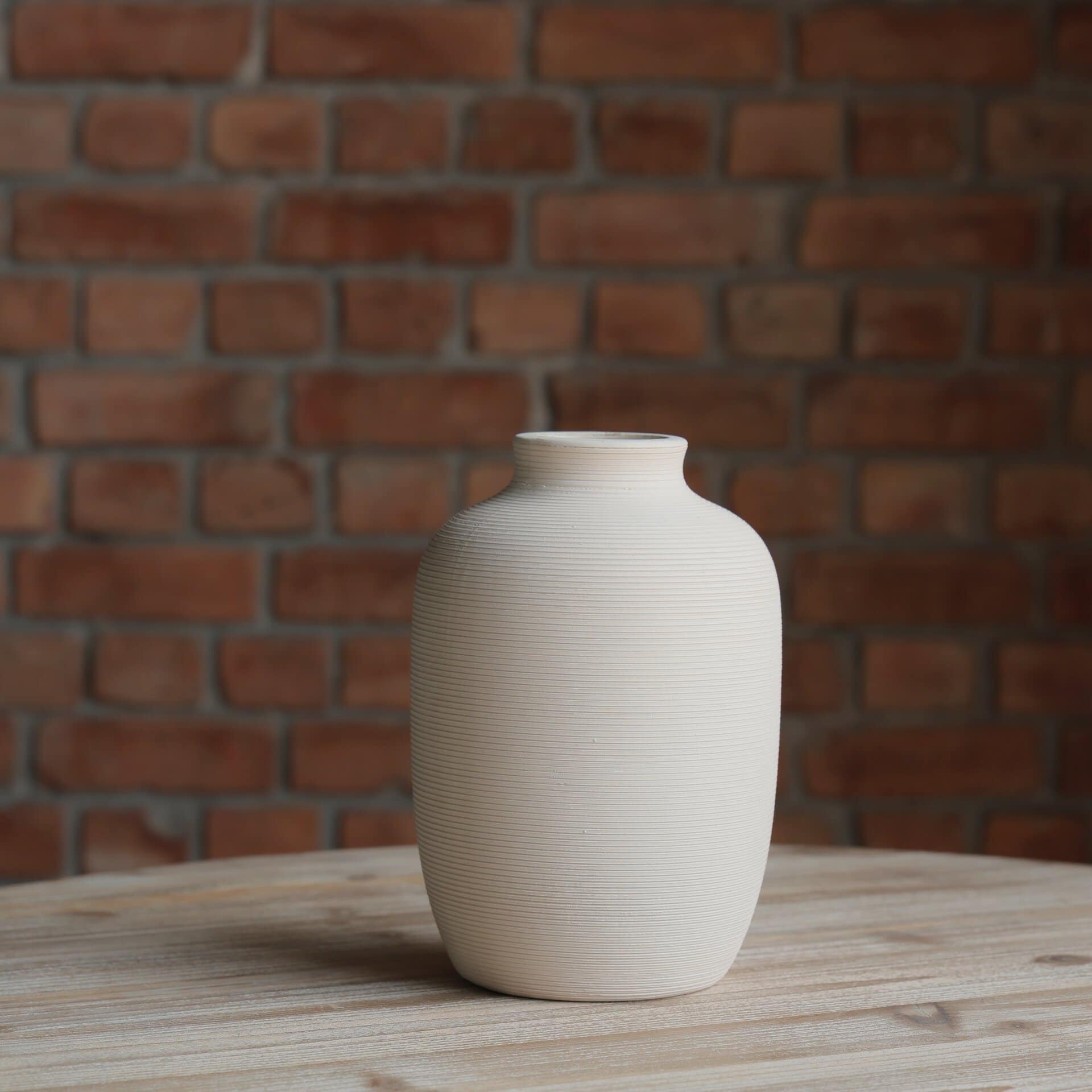 Ivory Ridge Vase