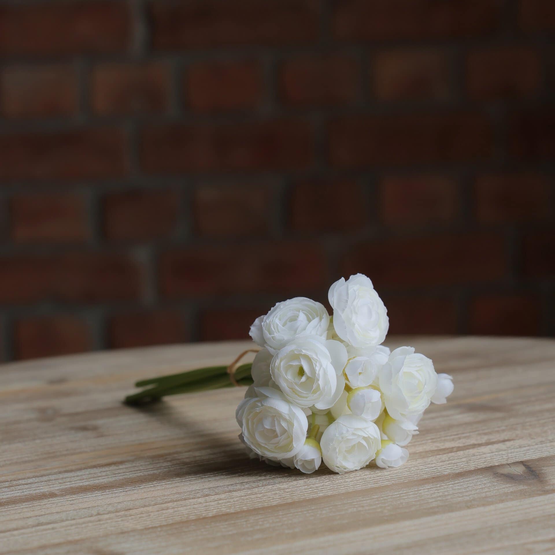 Ranunculus Bunch White
