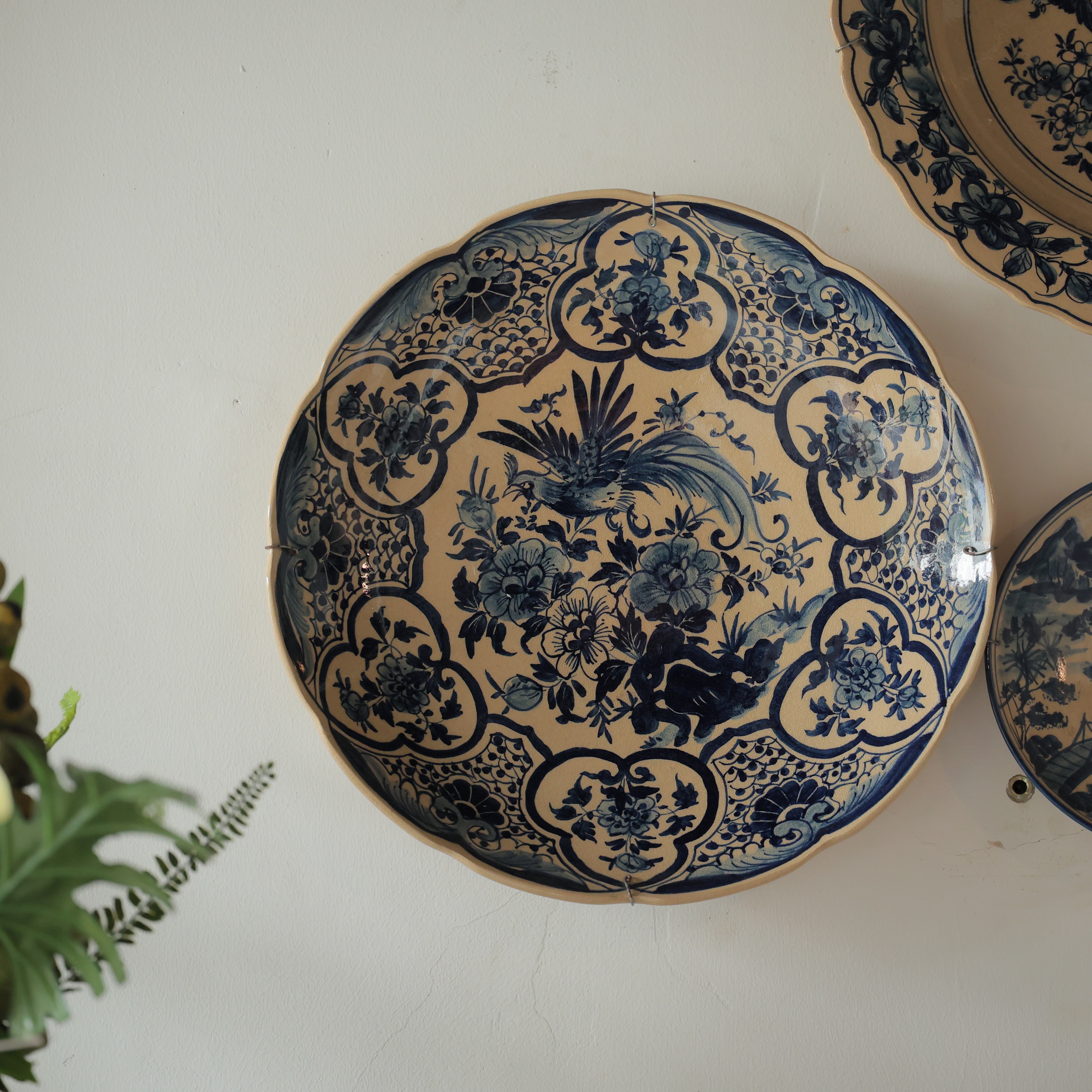 IMPERIAL CREST PLATE